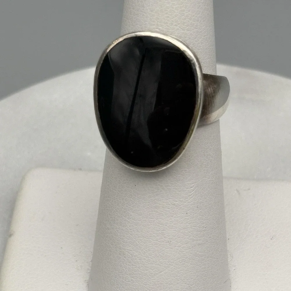 Vintage Sterling Silver Onyx Ring 925 Size 6 Smooth Bezel Set Statement